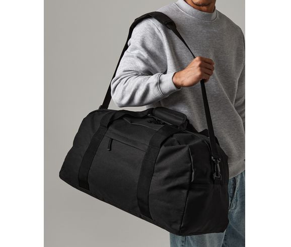 CLASSIC HOLDALL